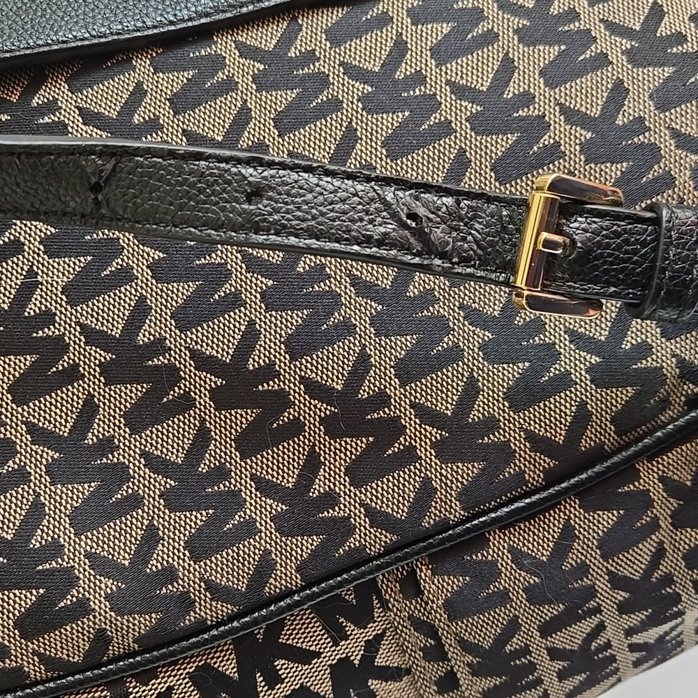 Michael Kors Jacquard Backpack Black/Tan - Picture 8 of 17
